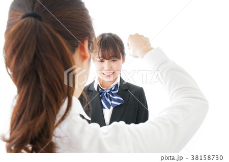 先生に怒られる生徒 先生に怒られる生徒 38158730