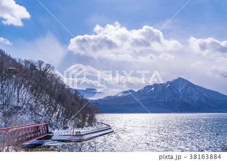 冬の北海道 支笏湖と恵庭岳 冬の北海道 支笏湖と恵庭岳 38163884
