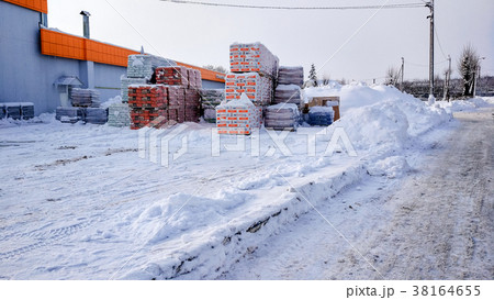 Warehouse store in the open air in winter in the Warehouse store in the open air in winter in the 38164655