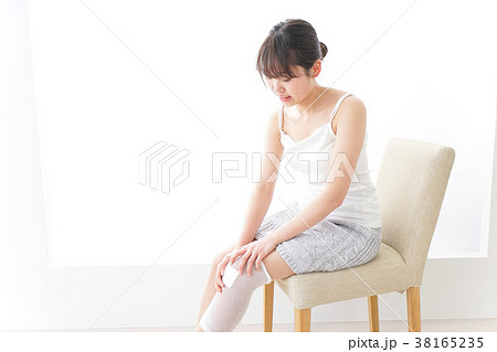 足のケガ 38165235