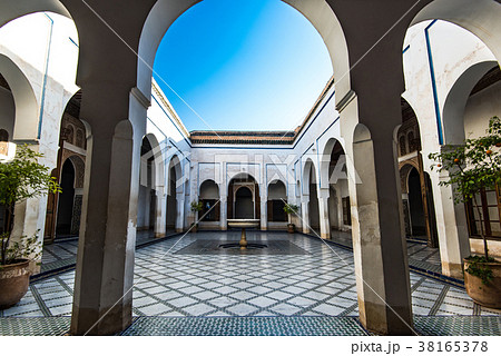 Courtyard with fountain, Bahia Palace,Morocco 38165378