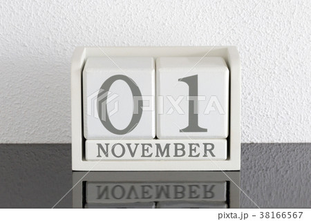 White block calendar 38166567