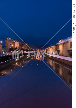 冬の北海道　小樽雪あかりの路2018 38167571