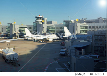 扉 ドア 戸 38169501