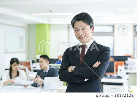 ミドルビジネスマン ミドルビジネスマン 38172128