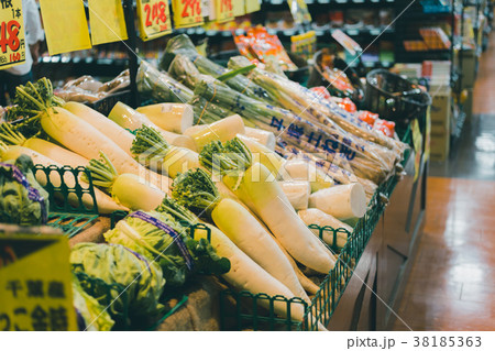 supermarket 38185363