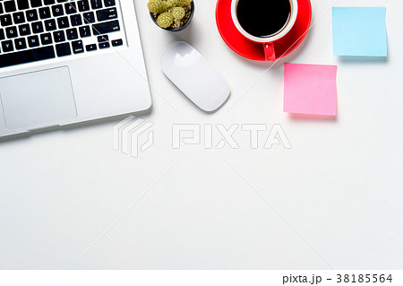White office desk with copyspace 38185564