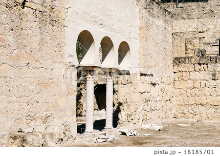 View of horseshoe arches in the ruins of Medina 38185701