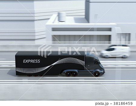 高速道路に走行している自動運転電動トラックとミニバン 高速道路に走行している自動運転電動トラックとミニバン 38186459