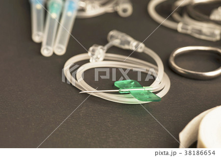 Scalp Vein, tape, syringes and artery forceps Scalp Vein, tape, syringes and artery forceps 38186654