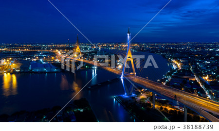 Bangkok Expressway and Highway top view Bangkok Expressway and Highway top view 38188739
