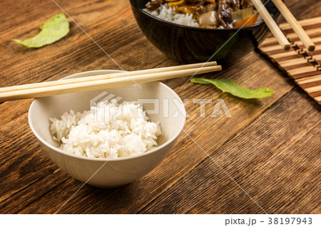 Beef with rice 38197943
