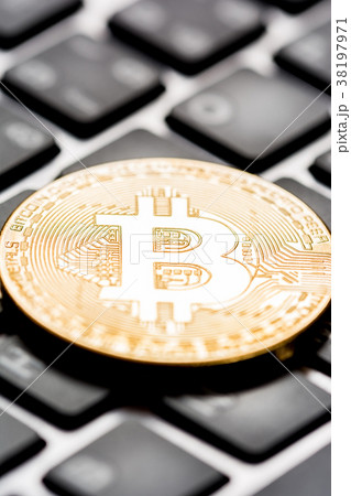 Crypto currency bitcoin 38197971