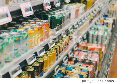 supermarket supermarket 38199069