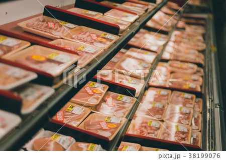 supermarket supermarket 38199076