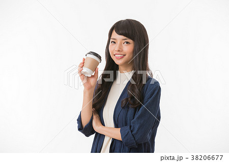 若い女性　ビジネス 38206677