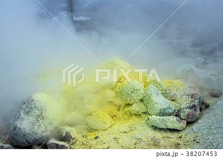 阿寒摩周国立公園の硫黄山 38207453