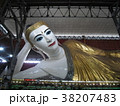 ミャンマーのヤンゴンのチャウッタージー・パゴダ 38207483