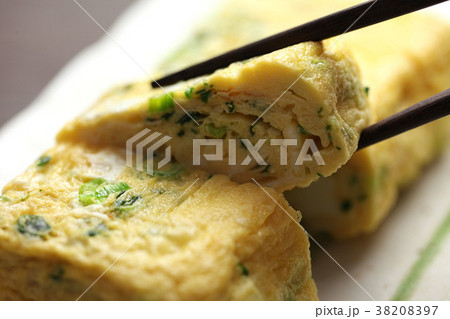 青ネギの入った玉子焼き 青ネギの入った玉子焼き 38208397