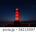 夜明け前の高松港ガラス灯台　せとしるべ 38215097