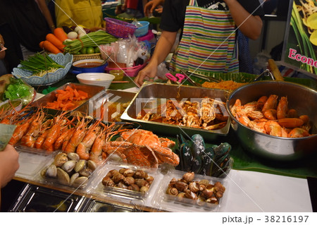 タイの屋台 38216197