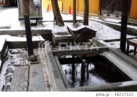 冬の盛岡町家　鉈屋町の青龍水 38217122