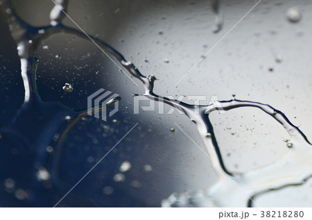 ガラスの水滴 38218280