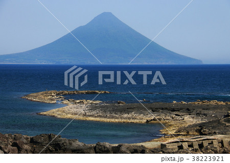 番所鼻からの開聞岳 38223921