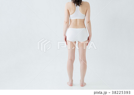 【切抜パス付き】女性のボディ 38225393
