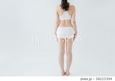 【切抜パス付き】女性のボディ 38225394
