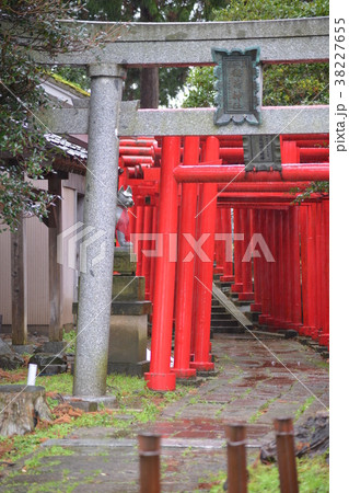 御城稲荷神社の鳥居 38227655