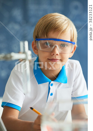 Little scientist 38233121
