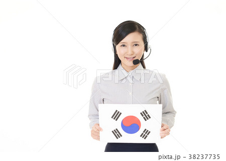 笑顔のオペレーター 38237735