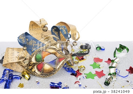 Mask with masquerade decorations 38241049