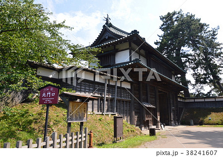 弘前城の「北門(亀甲門)」(弘前公園/青森県弘前市) 弘前城の「北門(亀甲門)」(弘前公園/青森県弘前市) 38241607