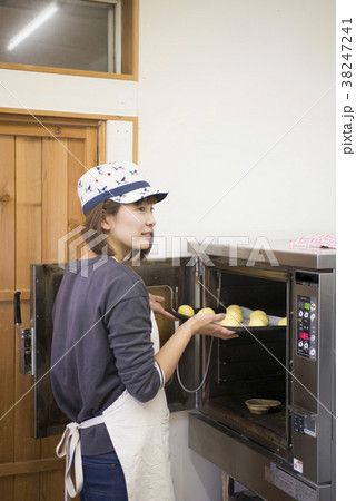 パン作り パン作り 38247241