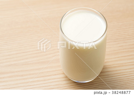 コップいっぱいの牛乳 38248877