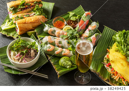 バインミーとベトナム料理 banh mi Vietnamese sandwich バインミーとベトナム料理 banh mi Vietnamese sandwich 38249425