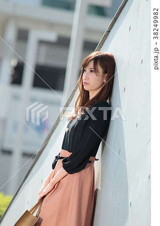 待ち合わせ　ポートレート 38249982