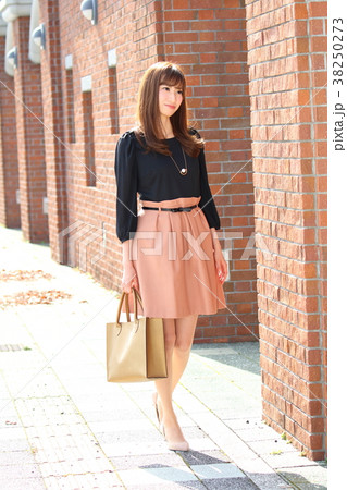 女性のポートレート 女性のポートレート 38250273
