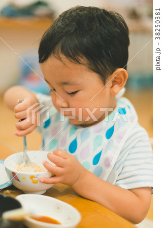 3 years old 38250381