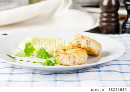 Homemade Crab Cakes. 38251636