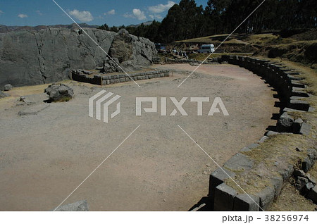 クスコ近郊、ケンコー遺跡 クスコ近郊、ケンコー遺跡 38256974