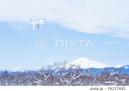 鳥海山とドローン 鳥海山とドローン 38257682