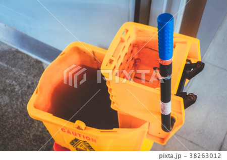 Commercial Rolling Cleaning Cart HEAVY-DUTY  38263012