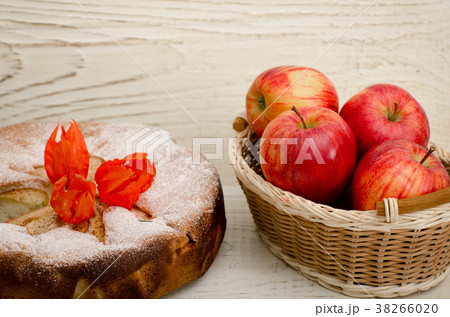 Apple pie, Physalis flowers and ripe apples Apple pie, Physalis flowers and ripe apples 38266020