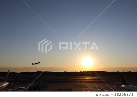 成田国際空港 38266371