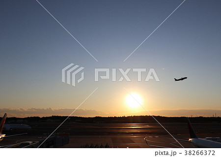 成田国際空港 38266372