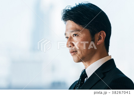 ミドル ビジネスマン ミドル ビジネスマン 38267041