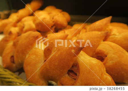 パン パン 38268455